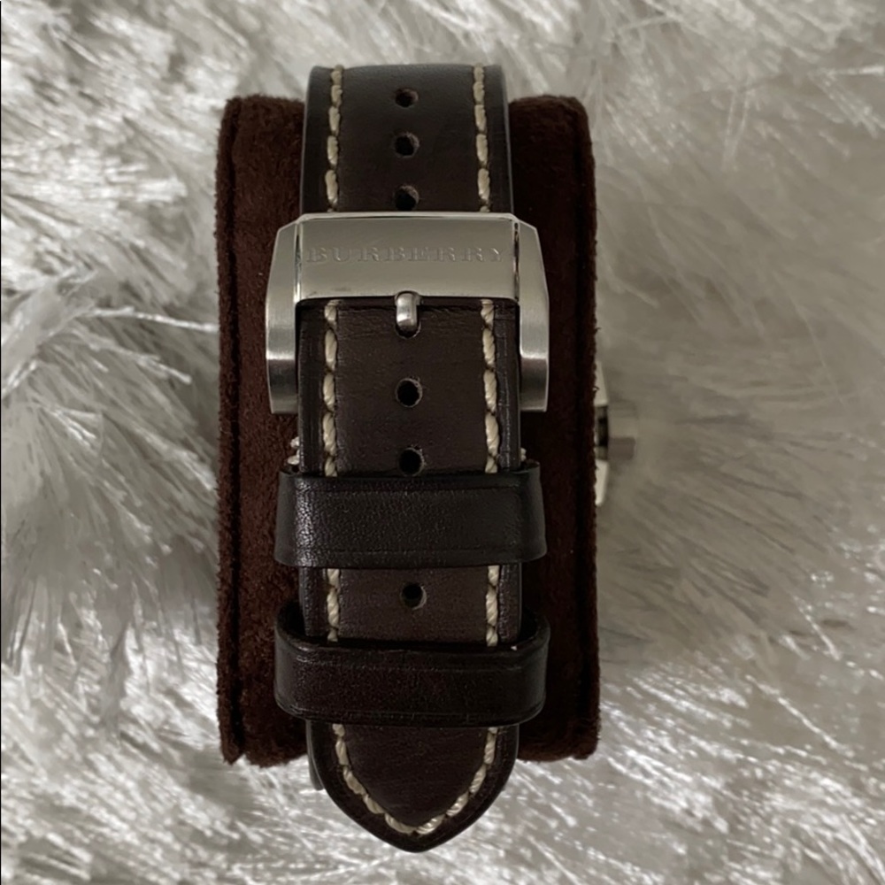 Burberry chronograph watch - Picture 2 of 3